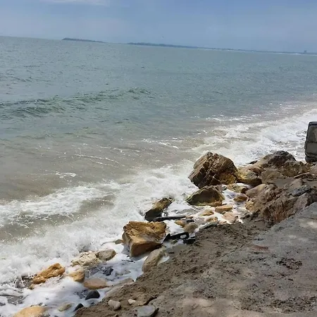 דירה Rose An With The View At The Sea, Svieti Vlas, Bulgaria סבטי ולאס
