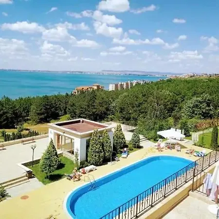Rose An With The View At The Sea, Svieti Vlas, Bulgaria דירה